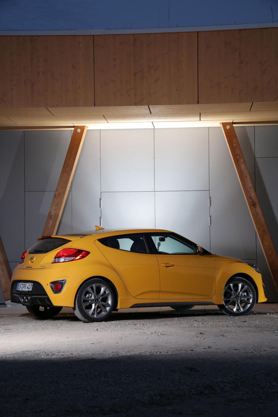  Hyundai Veloster Turbo 2015 года  (фото 6 из 27)